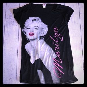 Marilyn Monroe T shirt Sz M